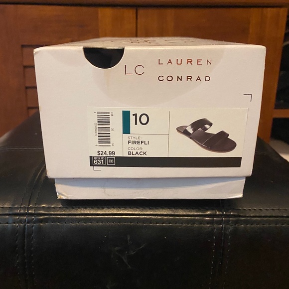 Shoes - Picture 4 of 4